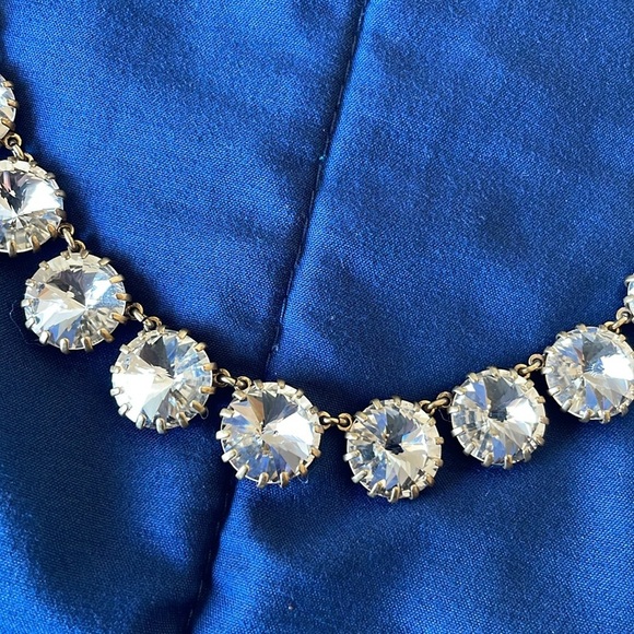NWT Lustrous J. Crew Rivoli Rhinestone Gold Tone Prong Set Statement Necklace - Picture 6 of 8
